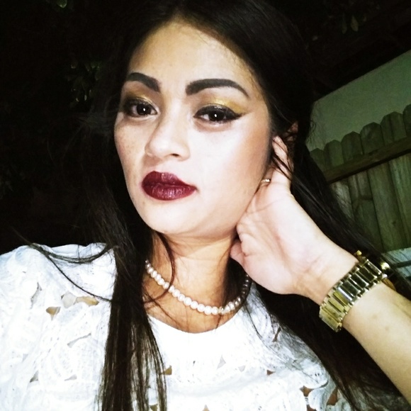 Meet your Posher, Rachelle - Picture 2 of 7